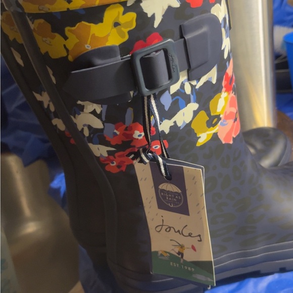 NWT Rainboots Size 9 - Picture 3 of 4